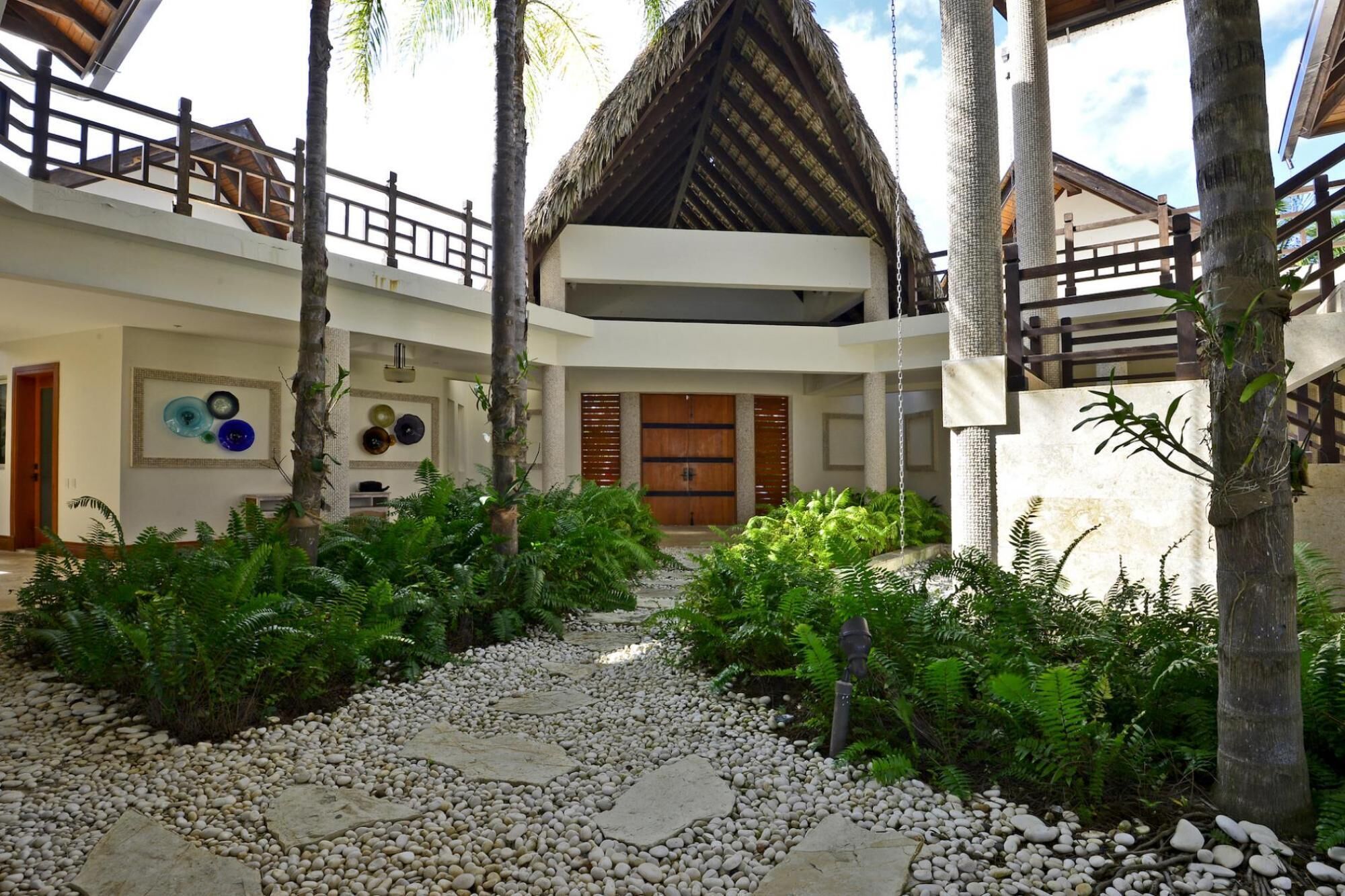 Photo - Ocean and golf view 5-bedroom villa with unique tropical style