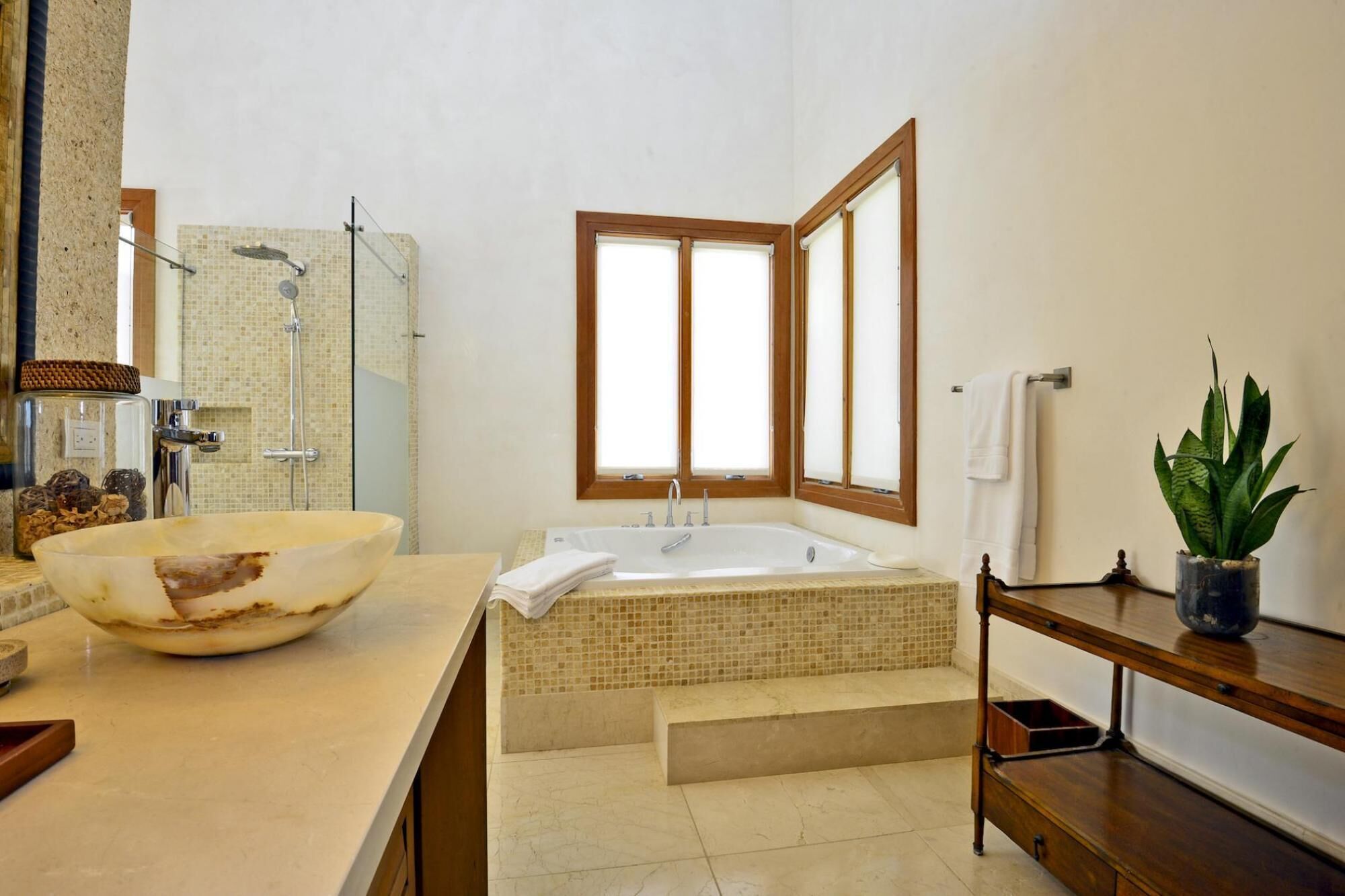 Photo - Ocean and golf view 5-bedroom villa with unique tropical style