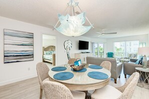House | 2 bedrooms, iron/ironing board