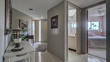 Apartment | 2 bedrooms, iron/ironing board