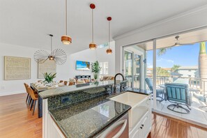 House, Smoking | Private kitchen