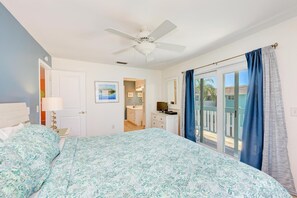 House, Smoking | 2 bedrooms, iron/ironing board - Anna Maria Island Bay Watch Bungalow (Bradenton Beach)