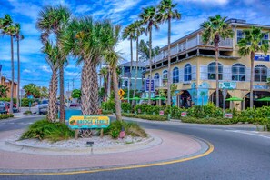 Apartment | 2 bedrooms, iron/ironing board - Anna Maria Island Beach Palms 2A (Bradenton Beach)