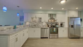 Apartment | 2 bedrooms, iron/ironing board, WiFi