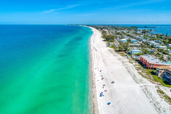 Apartment | 2 bedrooms, iron/ironing board - Anna Maria Island Beach Palms 6B (Bradenton Beach)