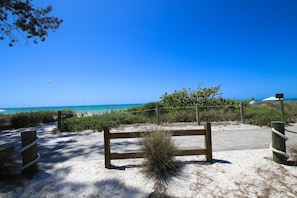 Apartment | 2 bedrooms, iron/ironing board - Anna Maria Island Beach Palms 6B (Bradenton Beach)