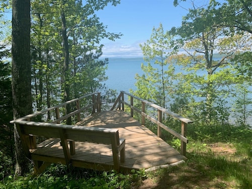 Cozy Pines Cabin - Wonderful Sunsets with Lake Superior Access!