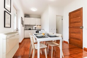 Apartment | 1 bedroom, iron/ironing board, WiFi