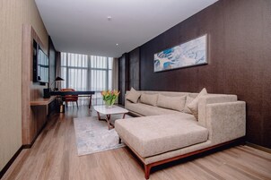 Apartamento superior | Ropa de cama de alta calidad y edredones de plumas