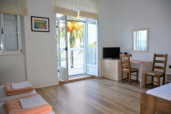 1 bedroom, WiFi, bed sheets