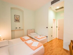 1 bedroom, Internet, bed sheets