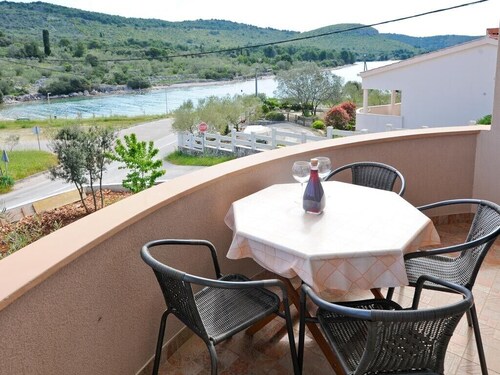 Vidov by the sea- Two bedroom apartment with balcony and sea view