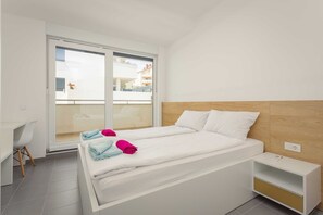 2 bedrooms, iron/ironing board, travel cot, free WiFi - Villa Frida - Apartment Rosemary with Balcony (Premantura)