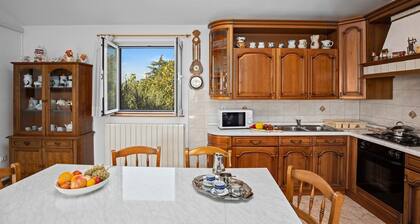 Peaceful Family Apartment - Sea View - Tedi