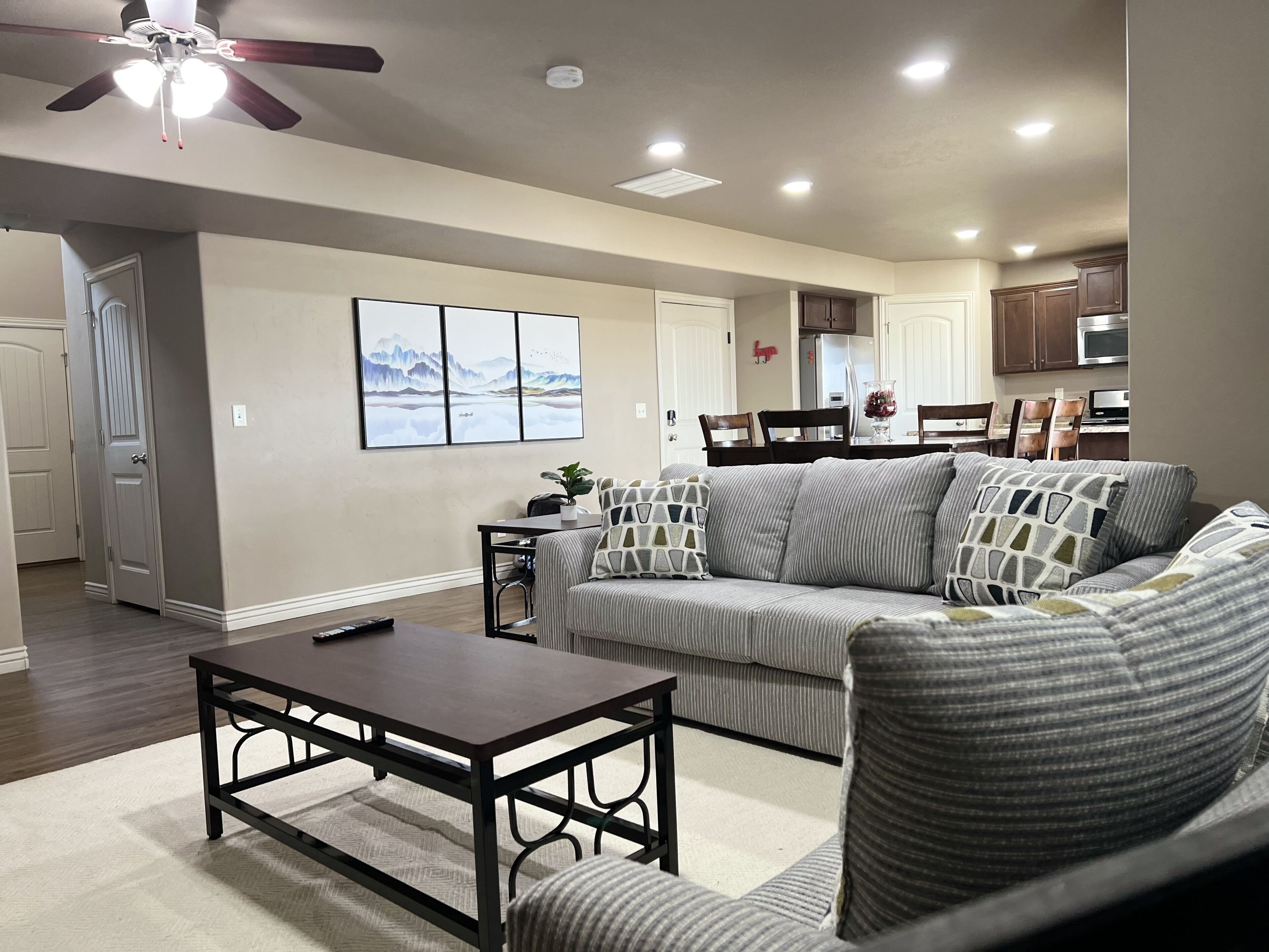 Entire 3 bedroom home with great mountain views