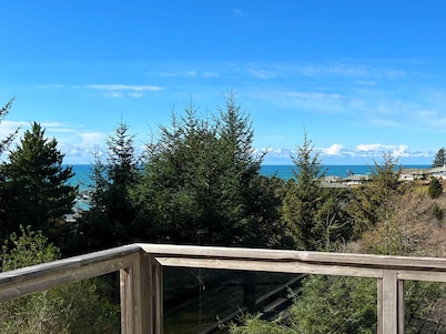 Betty's Beach House Bungalow