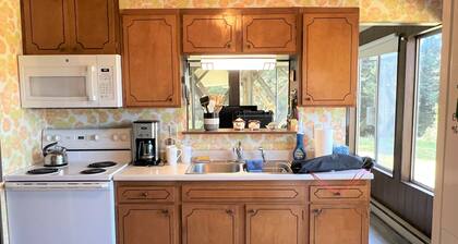 Betty's Beach House Bungalow