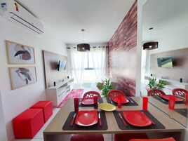 Apartamento familiar, vistas al jardín | Comedor