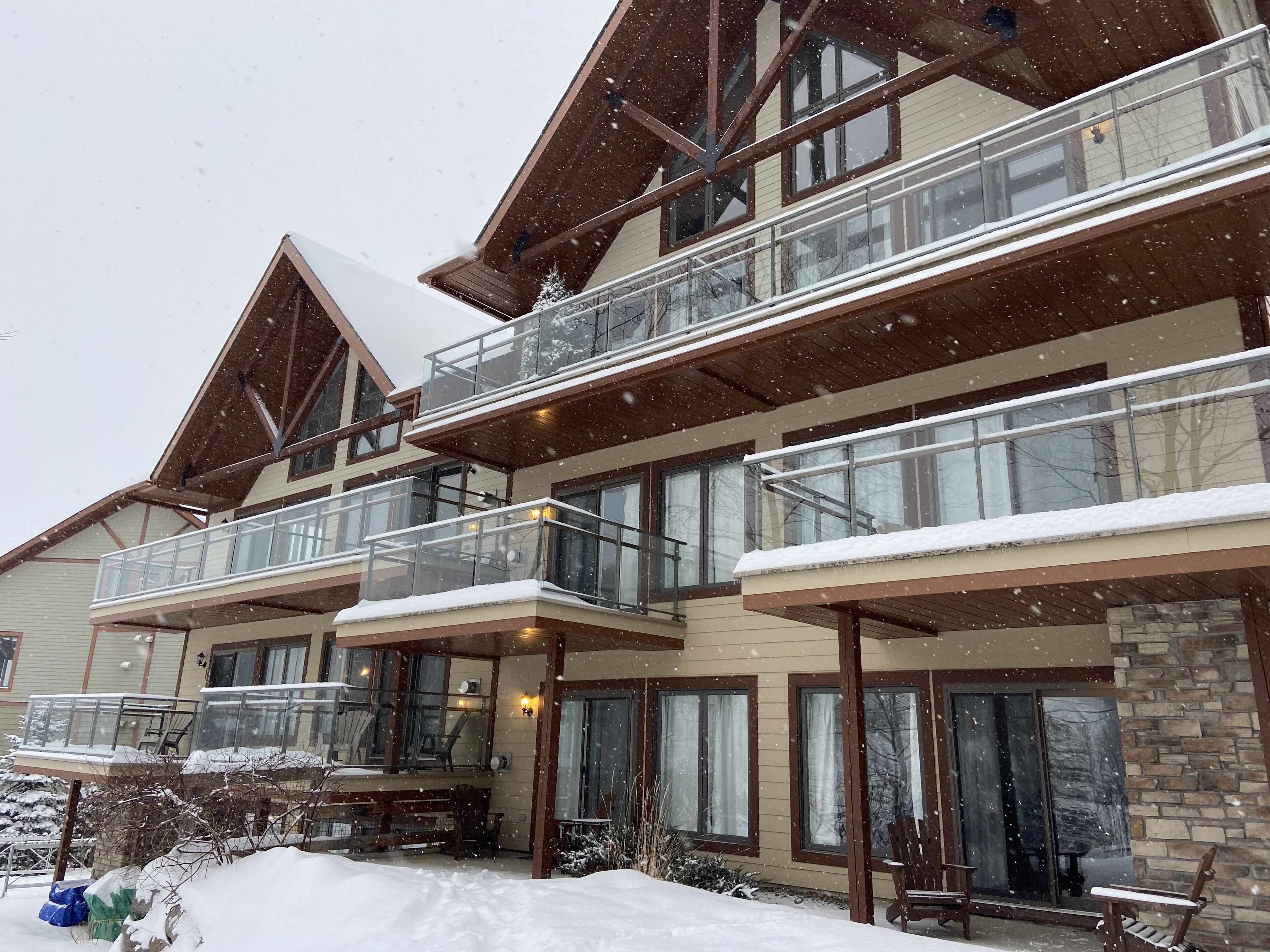 Top 11 SkiIn SkiOut In Bromont, Canada Updated 2024 Trip101