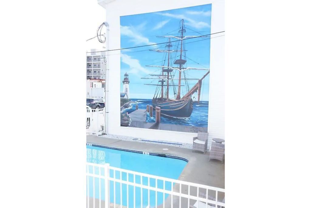 lovely 2-bedroom apartment with pool 3A