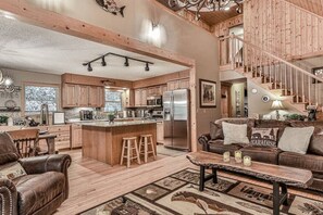 تلفزيون ذكي، مدفأة، ألعاب فيديو، كُتُب