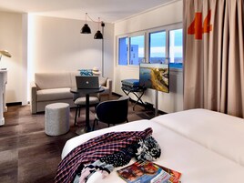 Premium bedding, pillowtop beds, individually furnished, desk