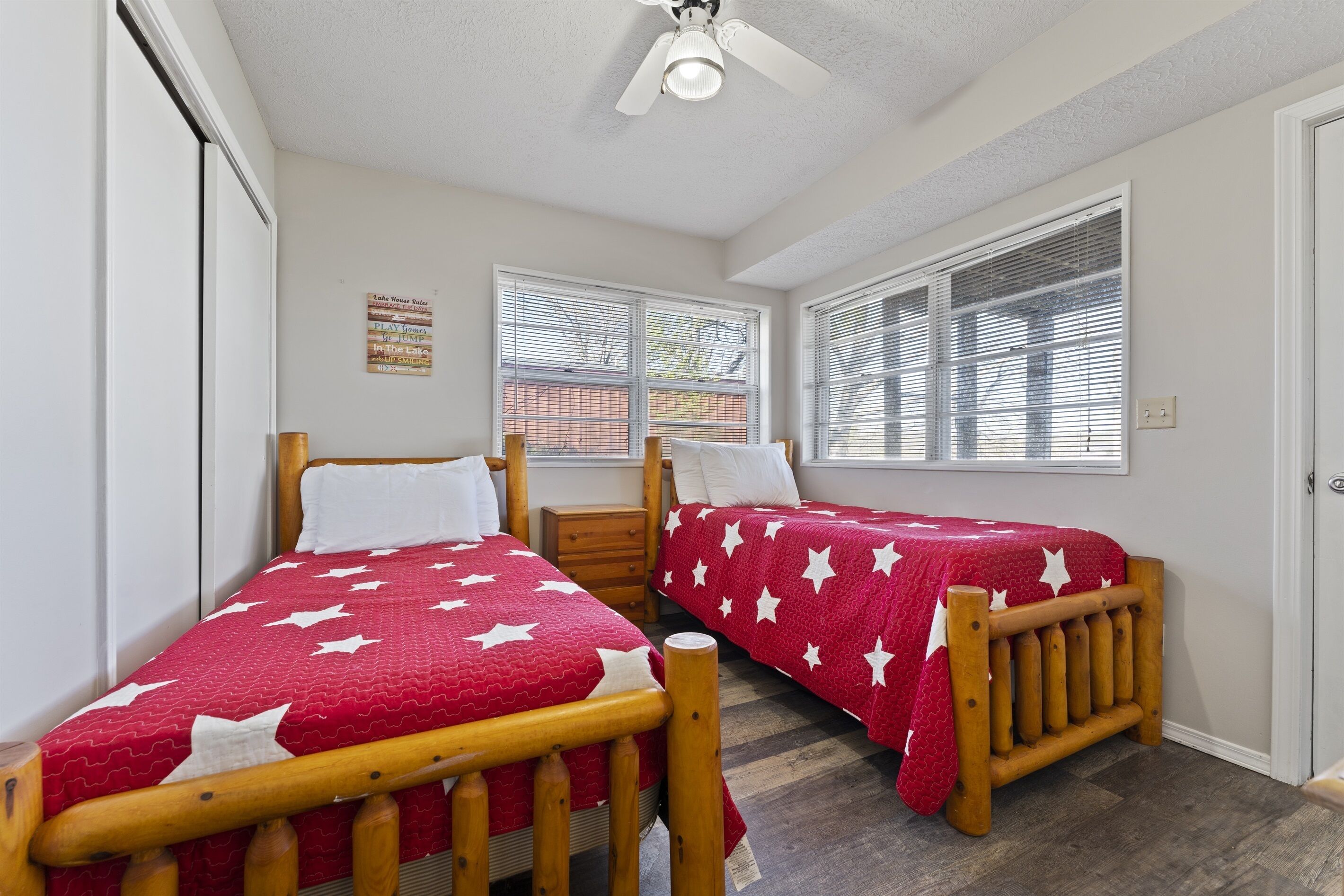 9 Bedroom Cabin Steps Away From Table Rock Lake!