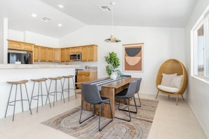 Dining - Casa del Sol: 3BR Mountain View w/ Pool & Hot Tub (Joshua Tree)