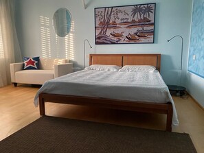 2 Schlafzimmer, Babybetten, kostenloses WLAN, Bettwäsche