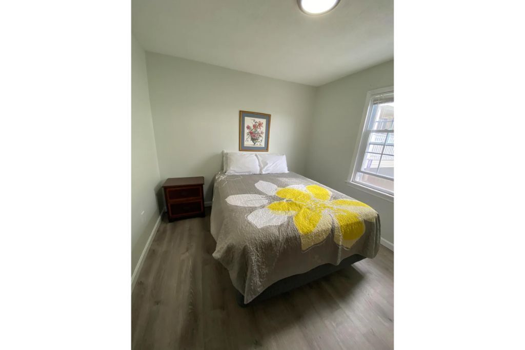 lovely 2-bedroom apartment with pool 2A