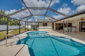 Outdoor pool, a heated pool
