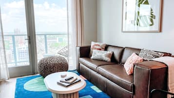 Téléviseur connecté, table de ping-pong