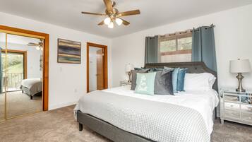 3 bedrooms, desk, iron/ironing board, WiFi