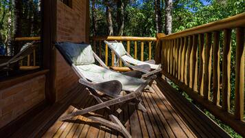 Family House | Lanai