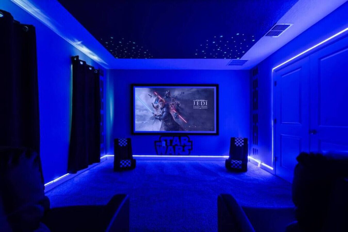 Disney Mansion (Sleeps 24)| Private Pool and Spa | Game Room| Family and Large Groups|Theater