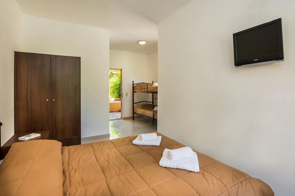Standard Quadruple Room | Iron/ironing board, free WiFi, bed sheets