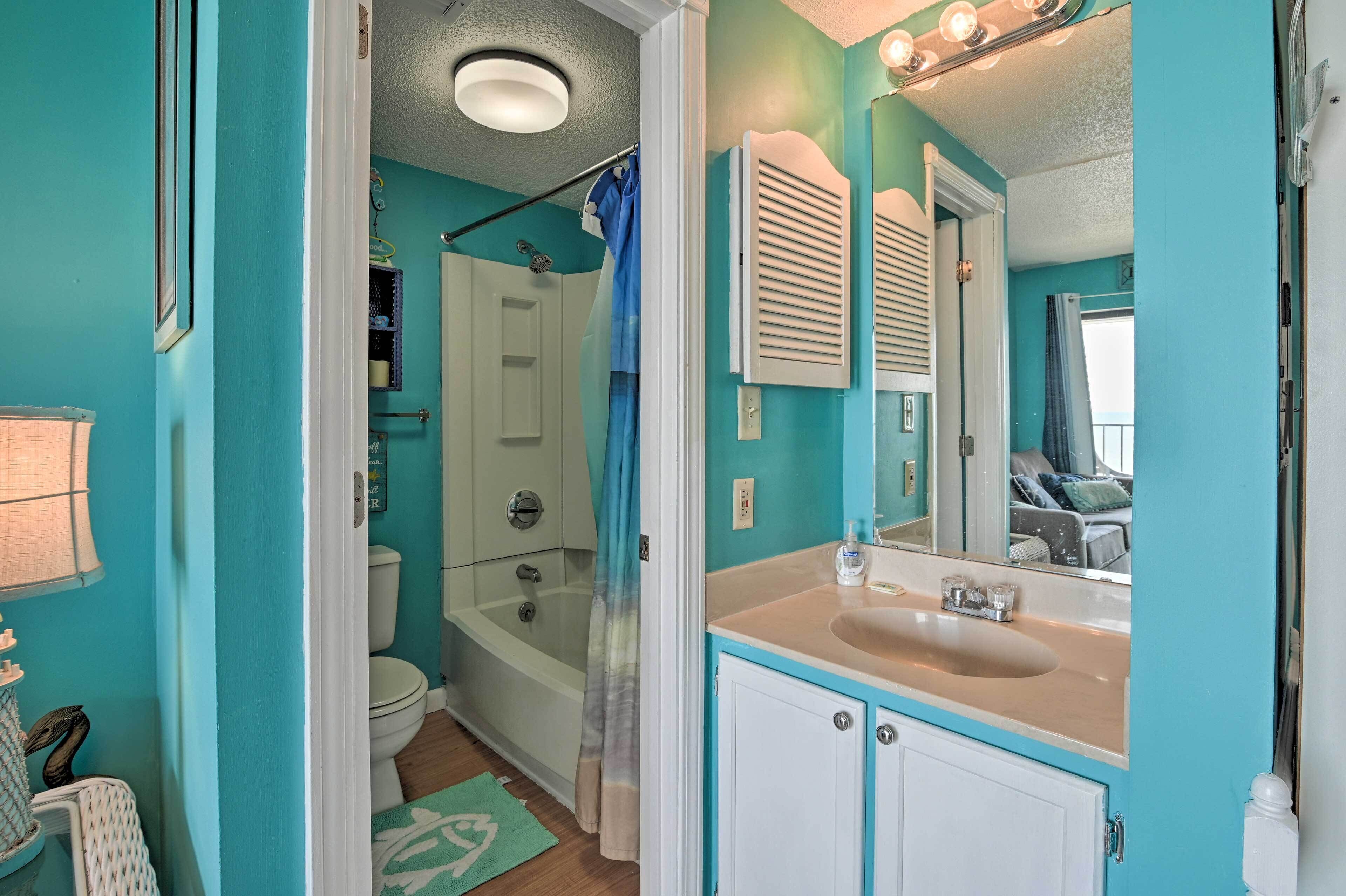 Lovely Resort Studio w/ Balcony & Ocean Views