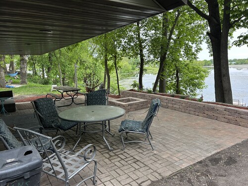 Cabins overlooking the lake Sakatah, bordering the state trail