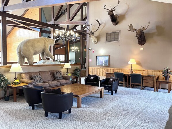 Interior - Cozy Mountain Suite ~ Pet Friendly + Hot Tubs, Pool (Granby)