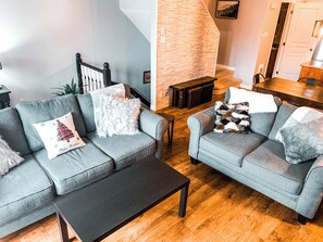 Smart TV, fireplace, DVD player, table football