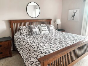 4 bedrooms, desk, iron/ironing board, travel cot