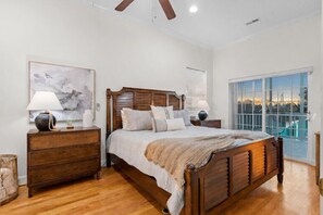 6 bedrooms, desk, iron/ironing board, travel cot