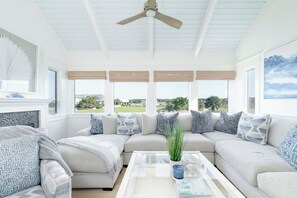 Living area - Golf & Ocean Views Renovated New 3 BR 3 Full Baths BHI Club Pet Friendly (Bald Head Island)