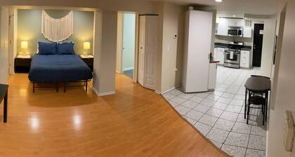 Spacious & private! Free parking! Great location!