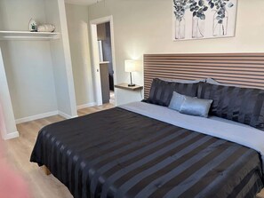 6 chambres, fer et planche à repasser, lit parapluie, Wi-Fi