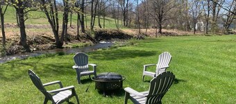 Wineries, Hiking, skiing  and fishing minutes from house