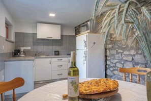 Dining - Holiday apartment with two separate floors that can accommodate up to 10 people (Stari trg ob Kolpi)