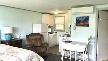 1 habitación, wifi y ropa de cama