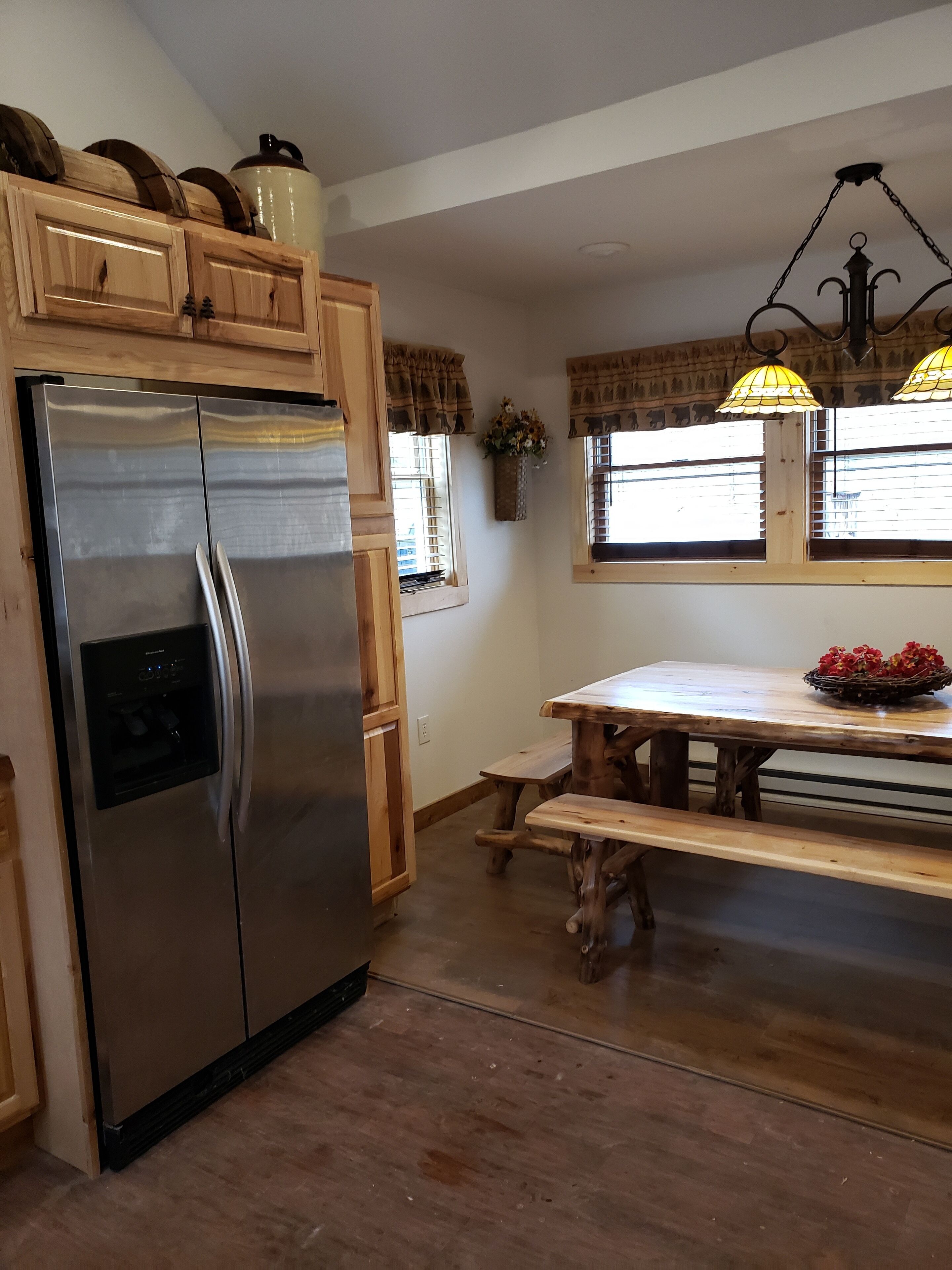 2 STORY ADIRONDACK LOG CABIN-NEWLY RENOVATED!