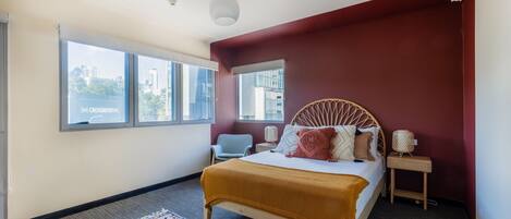 Standard Room (Queen), Private Bathroom | Hypo-allergenic bedding, iron/ironing board, free WiFi, bed sheets